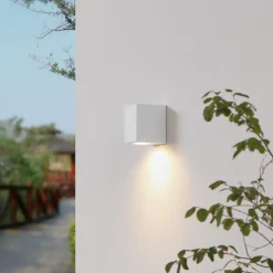 Prios Irfan buitenwandlamp hoekig wit 10 cm