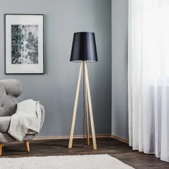 Quitani driepoot vloerlamp Jata, houtchintz, zwart