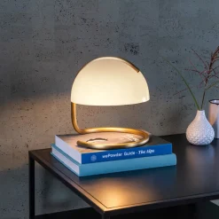 Retro-tafellamp Cato met melkglazen kap, wit