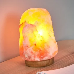 ROCK zoutlamp verspreidt gezellig licht