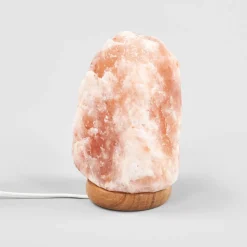 ROCK zoutlamp verspreidt gezellig licht