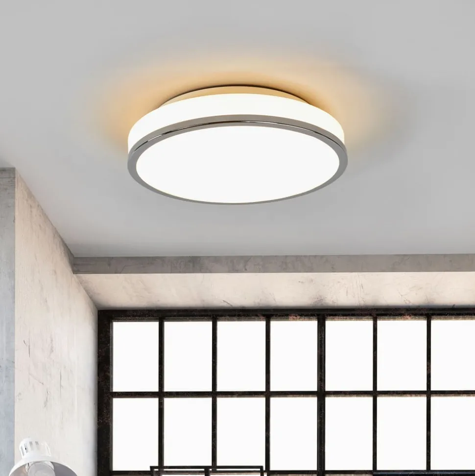 Ronde LED plafondlamp Lyss met chromen rand, IP44