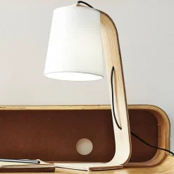 Scandinavische witte tafellamp met stoffen kap