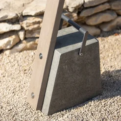 Skaal LED vloerlamp op zonne-energie met lavastenen voet