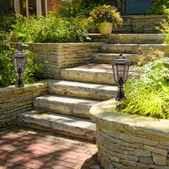 Sokkellamp 1122 van gegoten aluminium zwart-koper