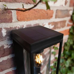 Solar-wandlamp Flair met sensor, kap centraal