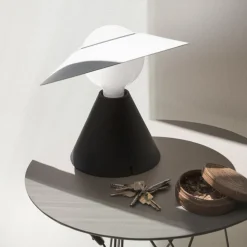 Stilnovo Fante LED tafellamp, 2.700 K, zwart