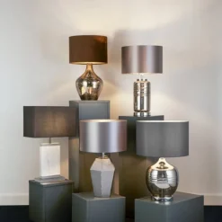 Tafellamp Polygon met glazen voet