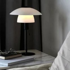 Tafellamp Verona, wit en zwart