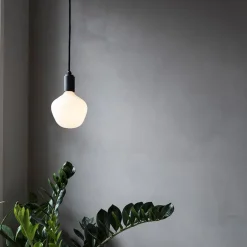 Tala LED lamp Enno mat E27 6W 2.700 K 540 lm dimbaar.