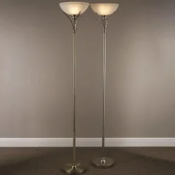 Tijdloze vloerlamp LINEAS, antiek messing