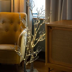 Tora Tree LED boom, bruin/wit met sneeuw bedekt