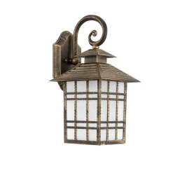 Traditionele buitenwandlamp ILKA, lantaarnvorm