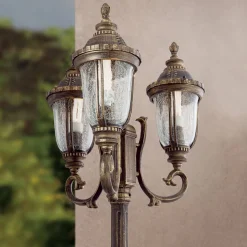 Traditionele 3-lichts lantaarnpaal PAULA