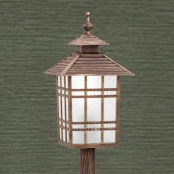 Traditionele padlamp ILKA in lantaarnvorm