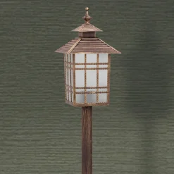 Traditionele padlamp ILKA in lantaarnvorm