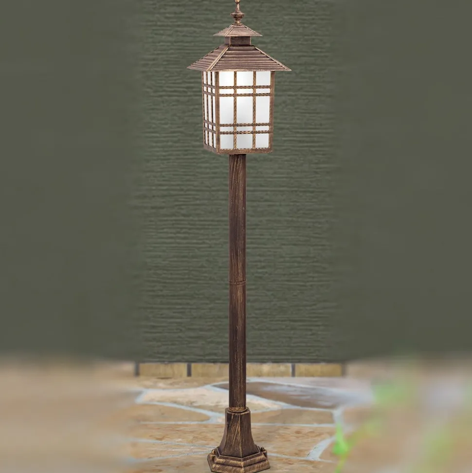 Traditionele padlamp ILKA in lantaarnvorm