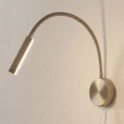 Traploos dimbare LED wandlamp Raik met stekker