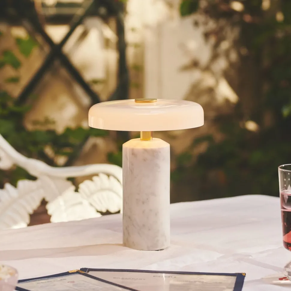 Trip LED oplaadbare tafellamp, wit / wit, marmer, glas, IP44