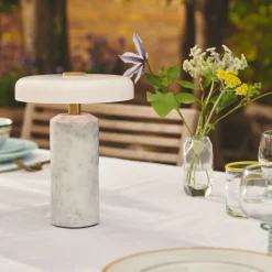 Trip LED oplaadbare tafellamp, wit / wit, marmer, glas, IP44