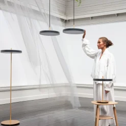 UMAGE Asteria medium hanglamp messing zwart