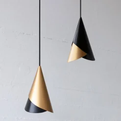 UMAGE Cornet hanglamp zwart/messing