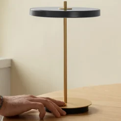 UMAGE LED oplaadbare tafellamp Asteria Move antraciet/messing 31cm