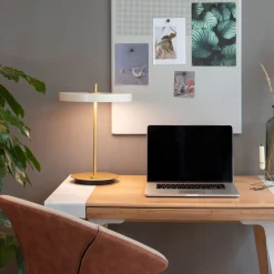 UMAGE LED tafellamp Asteria Table, USB, parelwit/messing