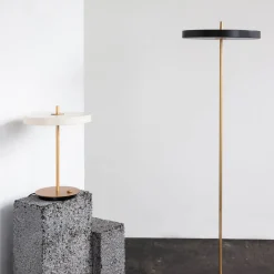 UMAGE LED tafellamp Asteria Table, USB, parelwit/messing