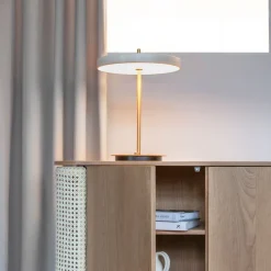 UMAGE LED tafellamp Asteria Table, USB, parelwit/messing