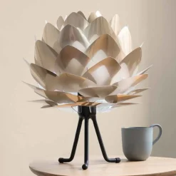 UMAGE Silvia Mini tafellamp goud/tripod zwart