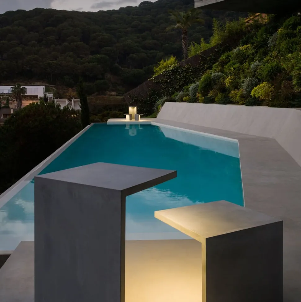 Vibia Empty 4136 buitenlamp van beton, 55 cm