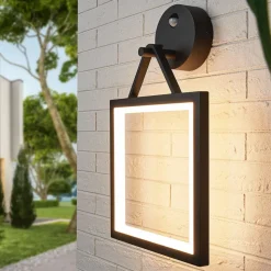 Vierkante LED wandlamp met bewegingsmelder