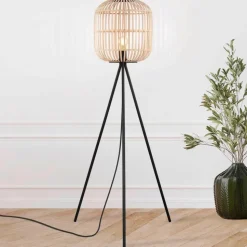 Vloerlamp Bordesley driebeen met houten kap