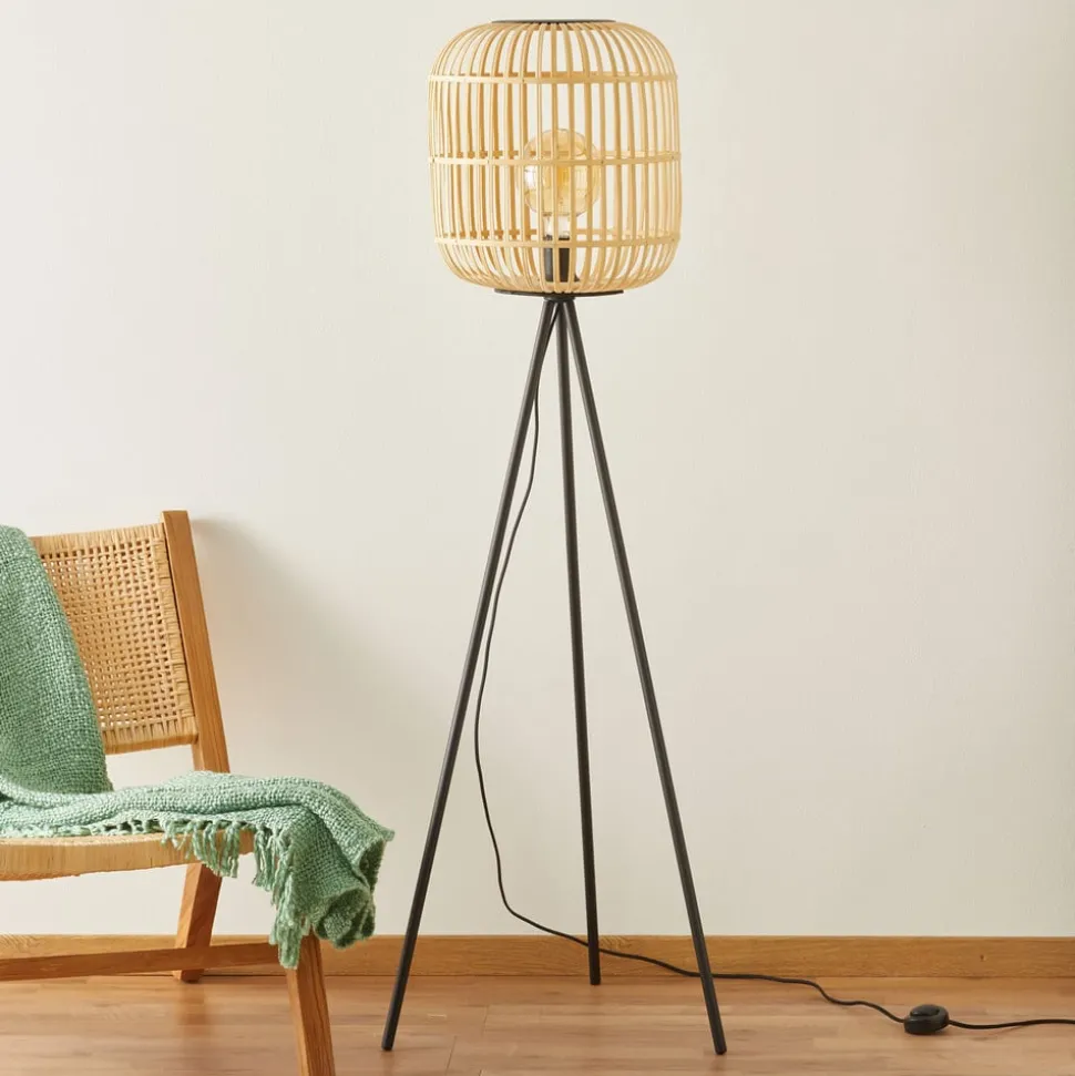 Vloerlamp Bordesley driebeen met houten kap