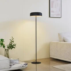 Vloerlamp Lindby Edion, zwart, metaal