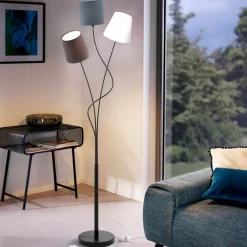 Vloerlamp Maronda met drie textielkappen