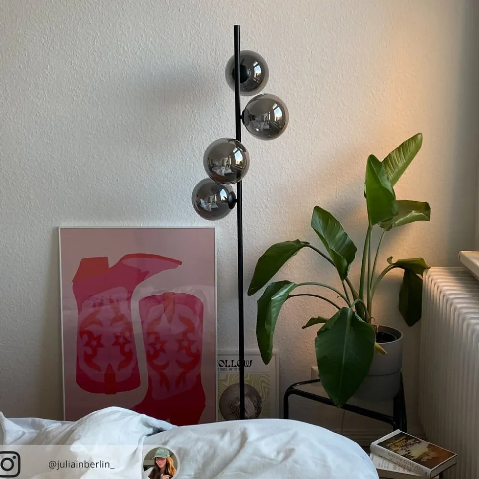 Vloerlamp Neptun met rookglasbol, zwart