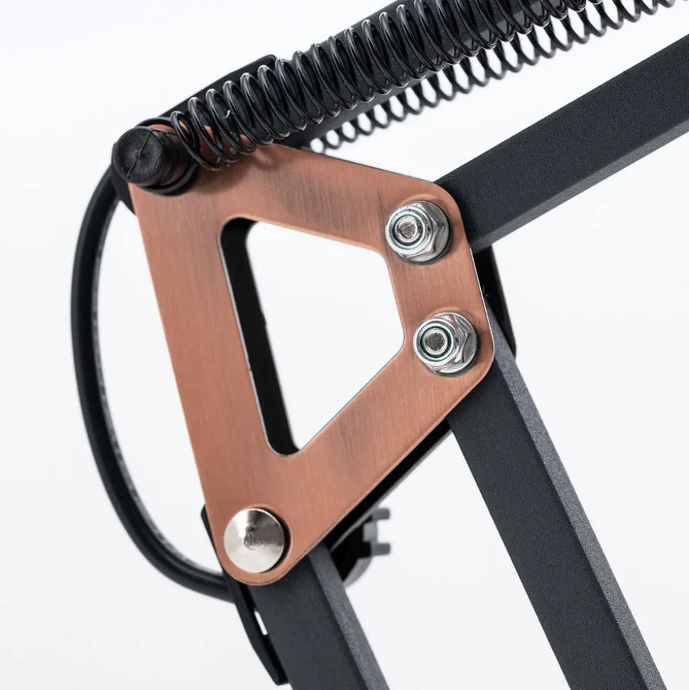 Vrijgezelle wandlamp met veerbalanser en schakelaar