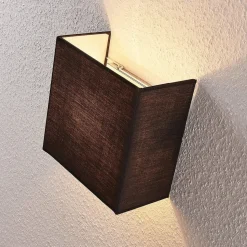Wandlamp Adea van stof, 25 cm, vierkant, zwart