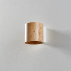 Wandlamp Ara als cilinder van hout