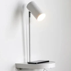 Wandlamp Cody, met legbord en USB-poort, wit