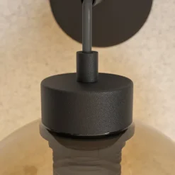 Wandlamp Cubus, zwart/barnsteen, glas, Ø 18 cm, E27