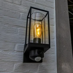 Wandlamp Flair kap boven 1-lamp camera