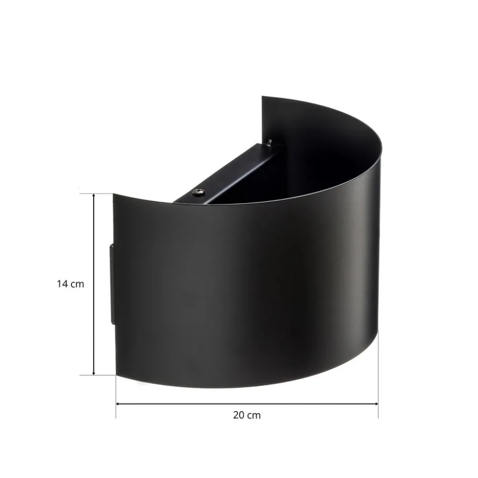 Wandlamp Fold met gebogen kap in zwart