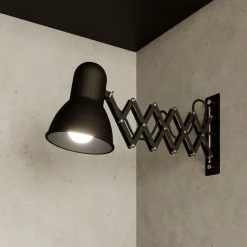 Wandlamp Harmony met schaararm, zwart