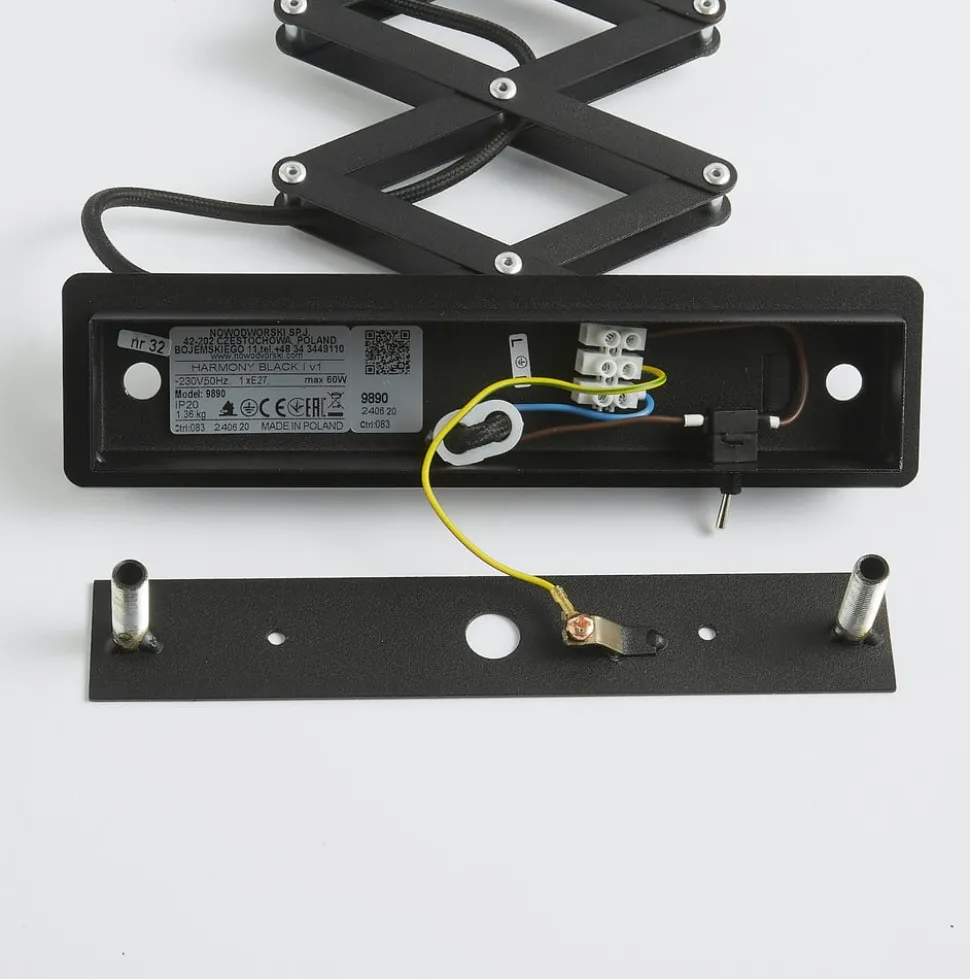 Wandlamp Harmony met schaararm, zwart