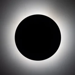 Wandlamp Luna, bruin, indirect licht, Ø 30 cm, staal