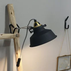 Wandlamp Nové met stekker, zwart