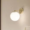 Wandlamp Sala met bolglas, 1-lamp